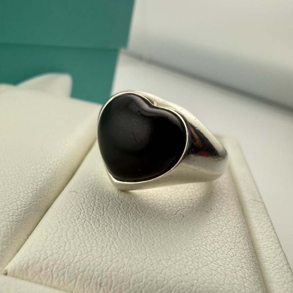 Tiffany & Co. Elsa Peretti Heart Shaped Black Jade Cabochon Ring Sterling Silver - Picture 11 of 12
